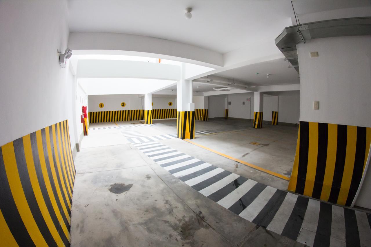 Mariategui Hotel & Suites Lima Bagian luar foto